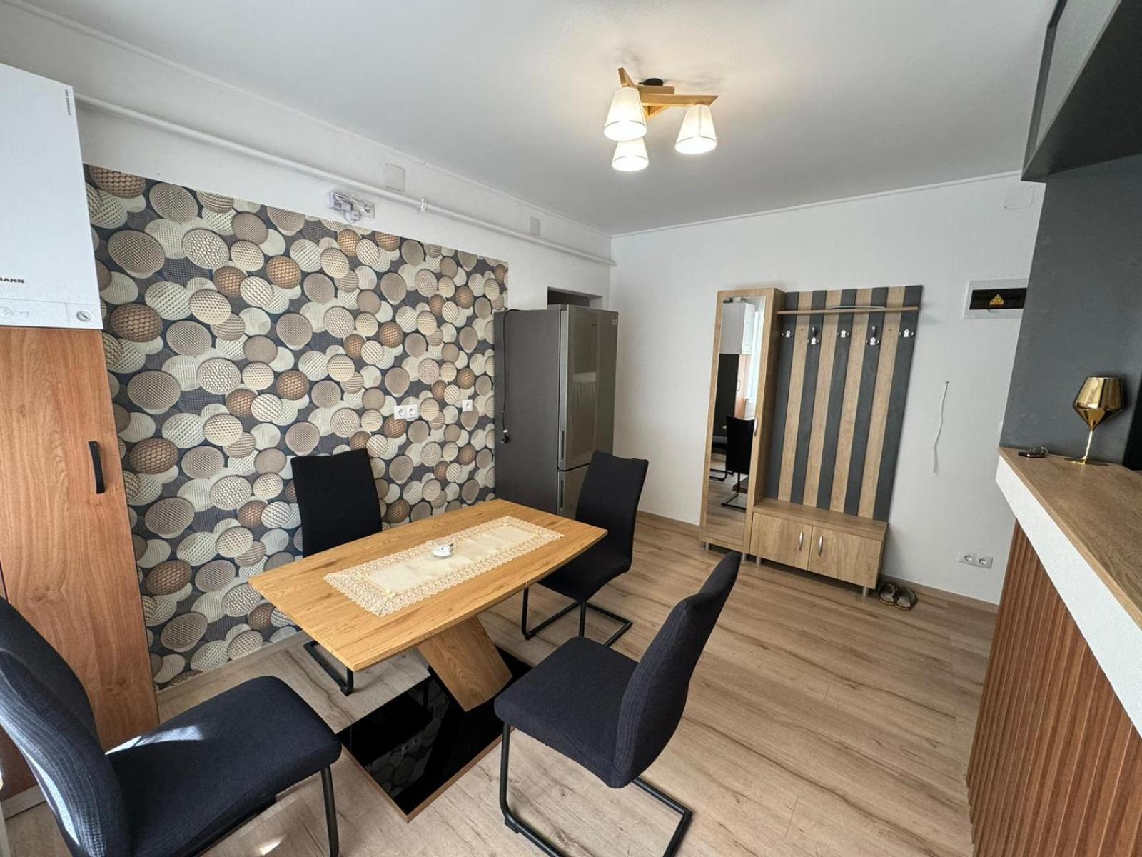 Bingo Apartman Cristuru Secuiesc المظهر الخارجي الصورة